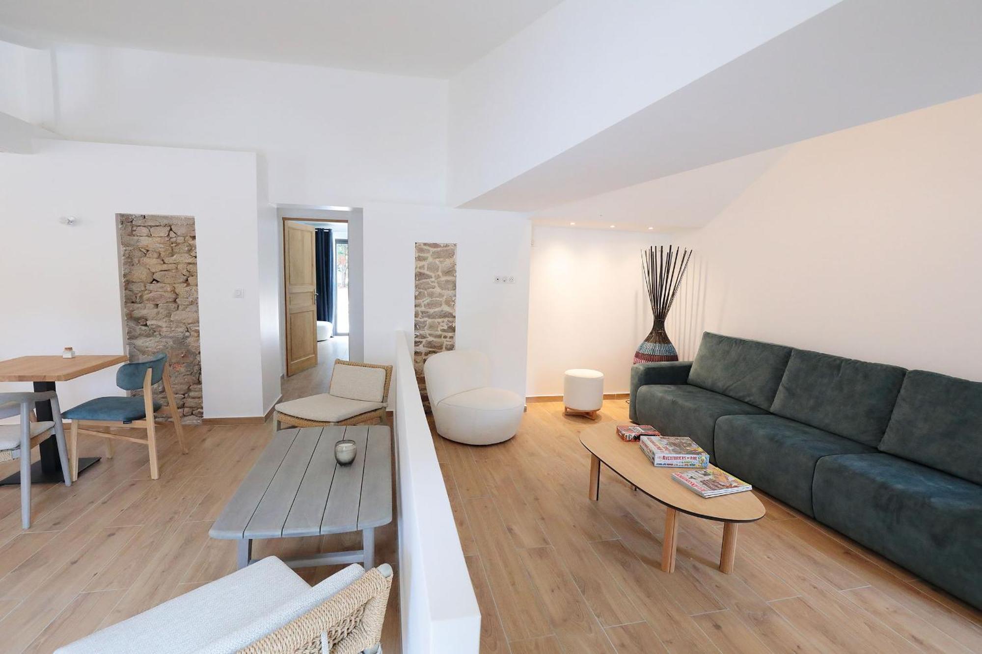Bed & Breakfast Pierres Blanches - *